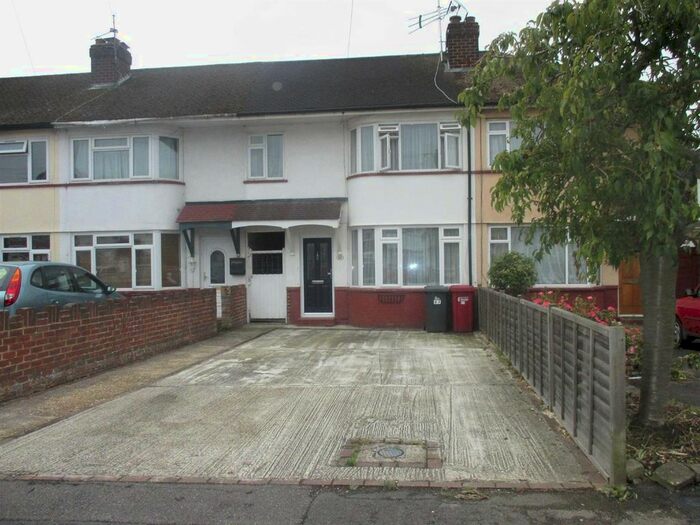 2 Bedroom Terraced House To Rent In Stanhope Road, Cippenham, SL1