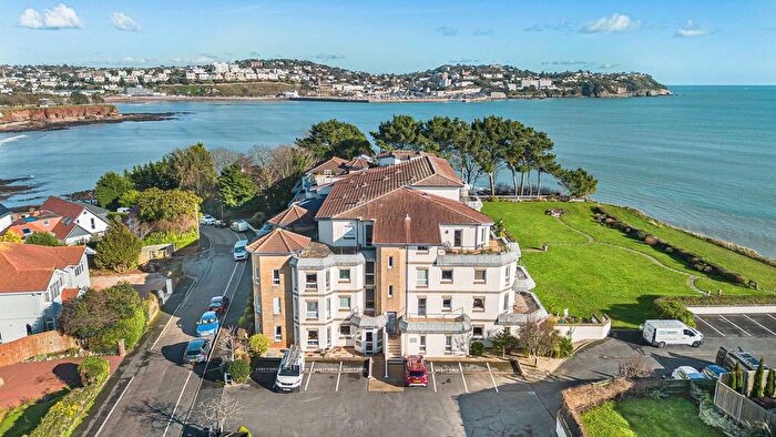 2 Bedroom Flat For Sale In Cliff Road, Torquay, Devon, TQ2