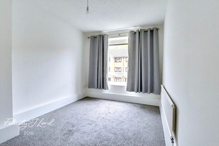 1 Bedroom Flat To Rent In Tent Street, London, E1