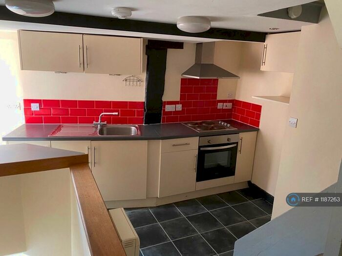 1 Bedroom Flat To Rent In High Street, Ross-On-Wye, HR9
