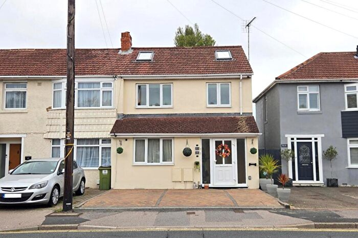 2 Bedroom Apartment For Sale In Longfield Avenue, Fareham, PO14
