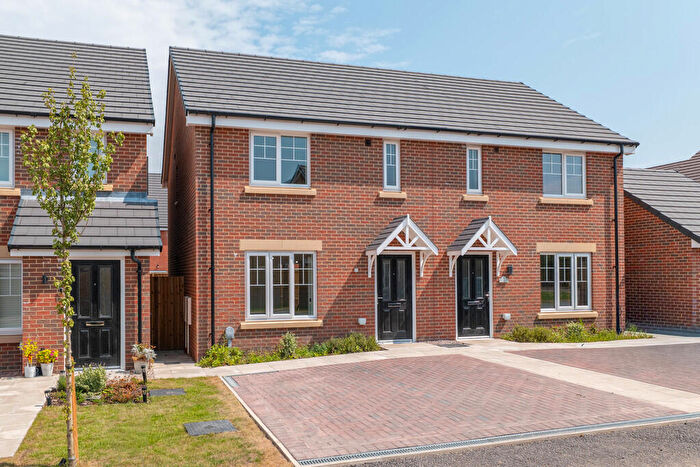 3 Bedroom End Of Terrace House For Sale In Swallowtail Way, Bamber Bridge, PR5