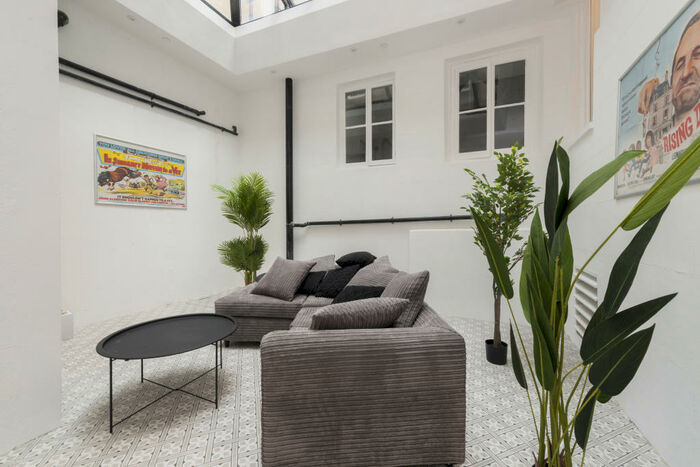 2 Bedroom Flat To Rent In Chalmington - Nr Dorchester, DT2