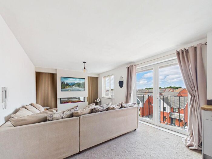 2 Bedroom Flat For Sale In St. Michael's Vale, Hebburn, NE31