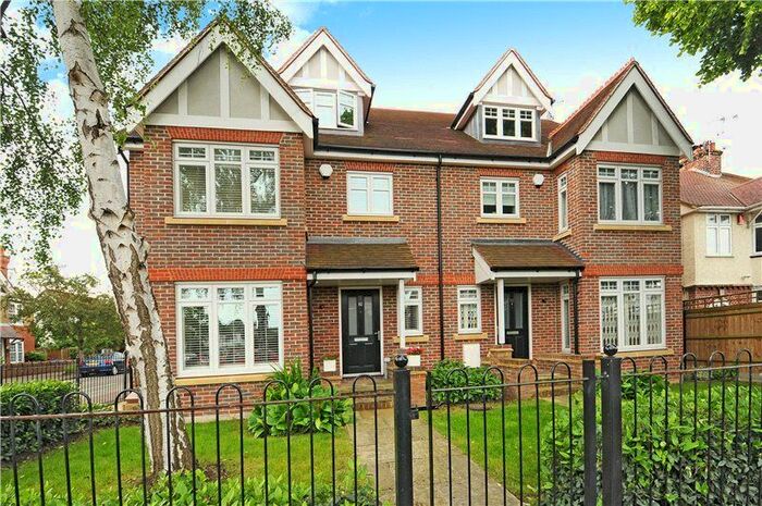 4 Bedroom Semi-Detached House To Rent In Clarence Road, Windsor, Berkshire, SL4