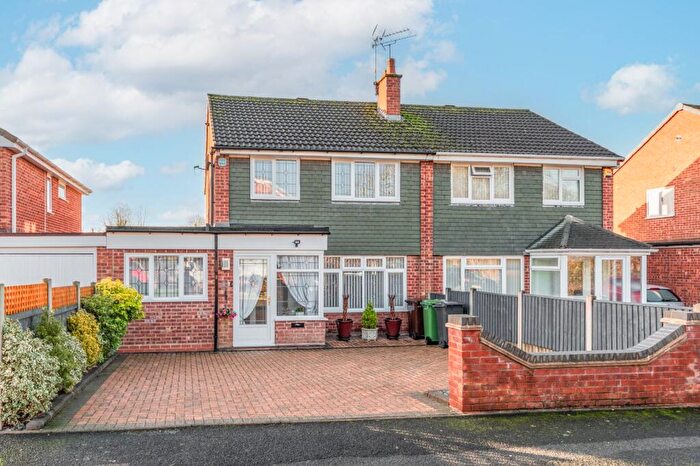 3 Bedroom Link Detached House For Sale In Atherstone Close, Matchborough East, Redditch, B98