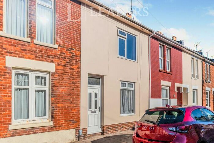 3 Bedroom Terraced House To Rent In Newcomen Road, PO2