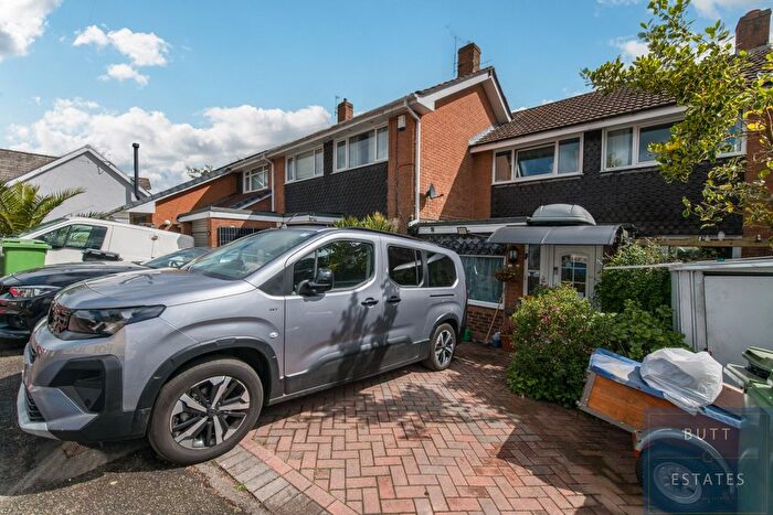 3 Bedroom Terraced House For Sale In Wellswood Gardens, Exeter, EX4