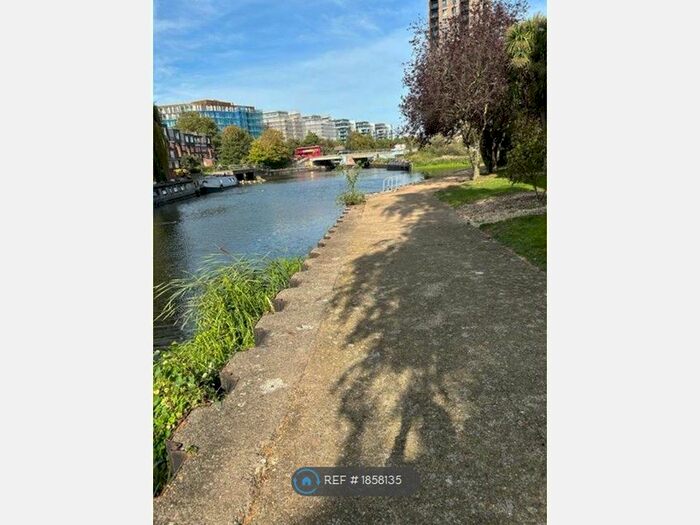 1 Bedroom Flat To Rent In Bream Close, London, N17