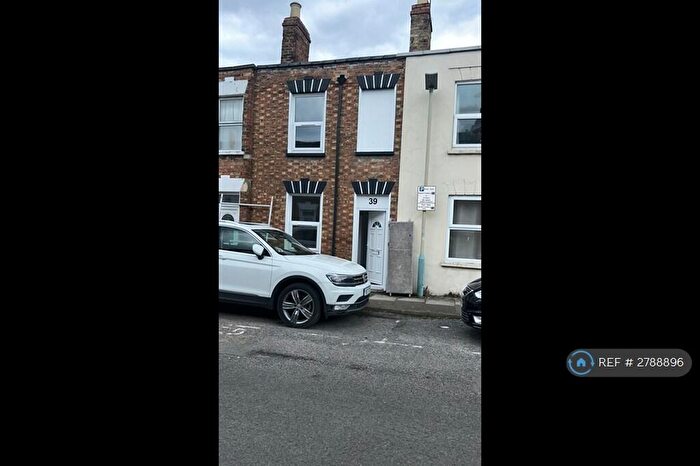 3 Bedroom Terraced House To Rent In Albert Street, Cheltenham, GL50