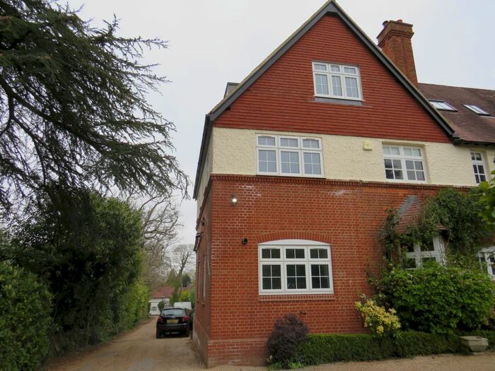 4 Bedroom Semi Detached House To Rent In Culverden Down, Tunbridge Wells, TN4
