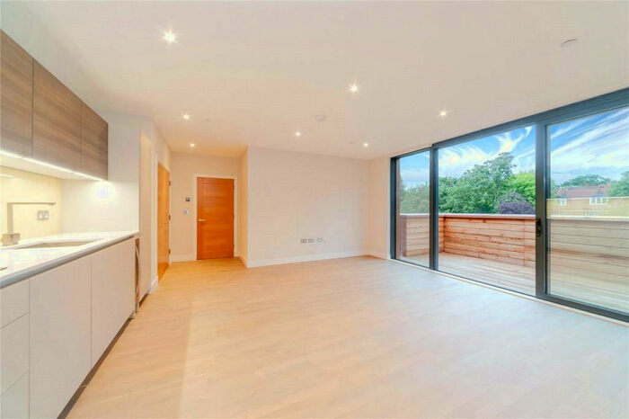 3 Bedroom Apartment To Rent In Viridium Apartments, Finchley Road, London, NW3