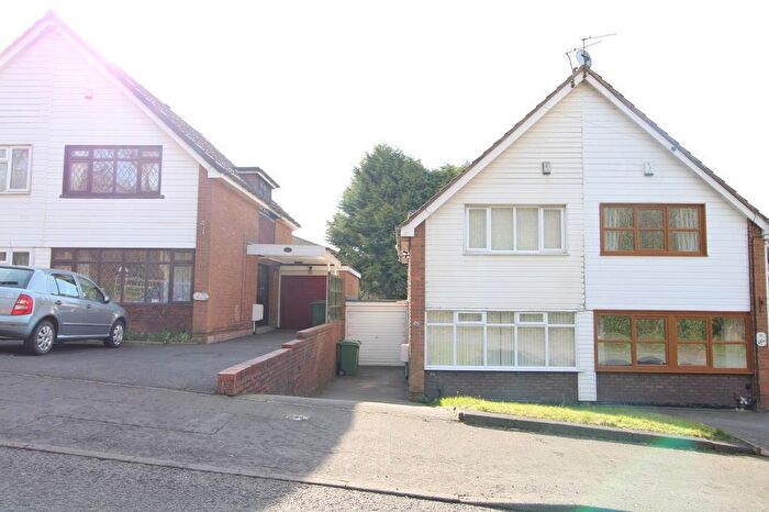 3 Bedroom Semi-Detached House To Rent In Russells Hall Road, Dudley, DY1