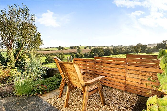 4 Bedroom Semi-detached House For Sale In Clyst Honiton, Exeter, EX5