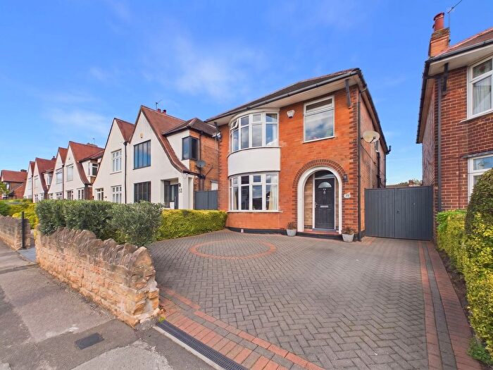 4 Bedroom Detached House For Sale In Cliff Road, Carlton, Nottingham, NG4