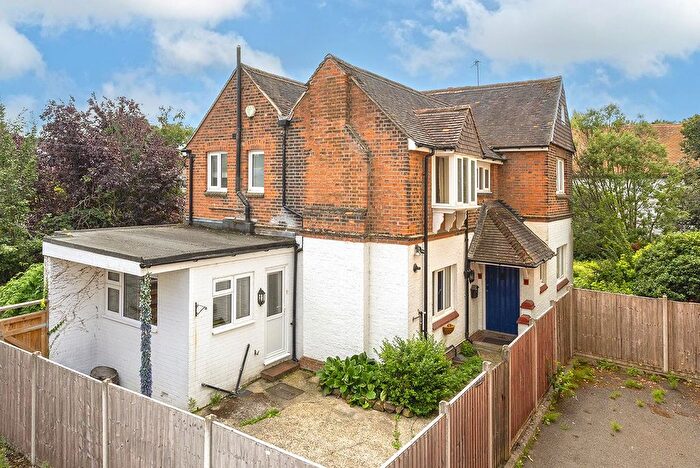 4 Bedroom Detached House For Sale In Priory Road, Tonbridge, TN9