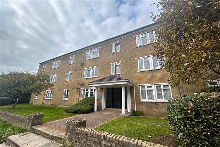2 Bedroom Flat To Rent In Highfield, SO17