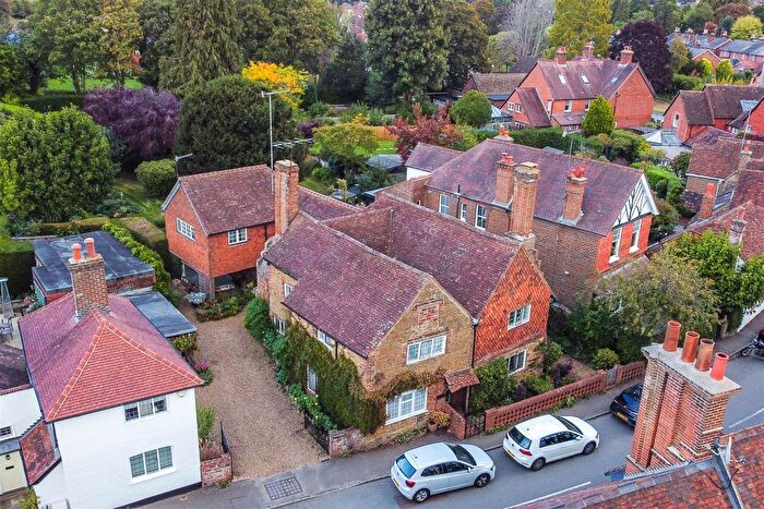 5 Bedroom Property For Sale In The Street, Wonersh, Guildford, GU5