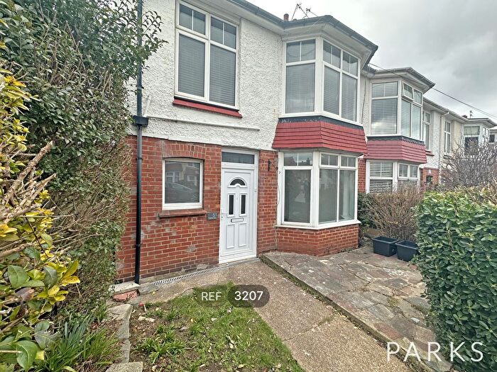 2 Bedroom Flat To Rent In Marmion Road, Hove, BN3