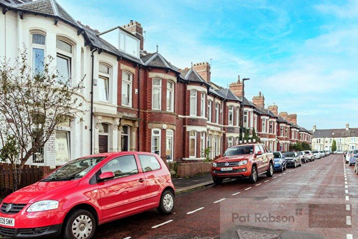 6 Bedroom Property To Rent In Devonshire Place (Flat B), Jesmond, Newcastle Upon Tyne, NE2