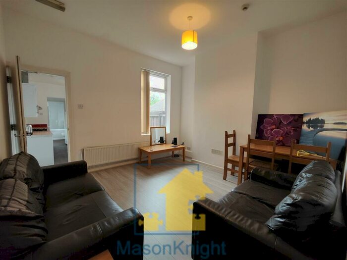 5 Bedroom Terraced House To Rent In Manilla Rd, Selly Oak. Mins Walk To University Of Birmingham, B29