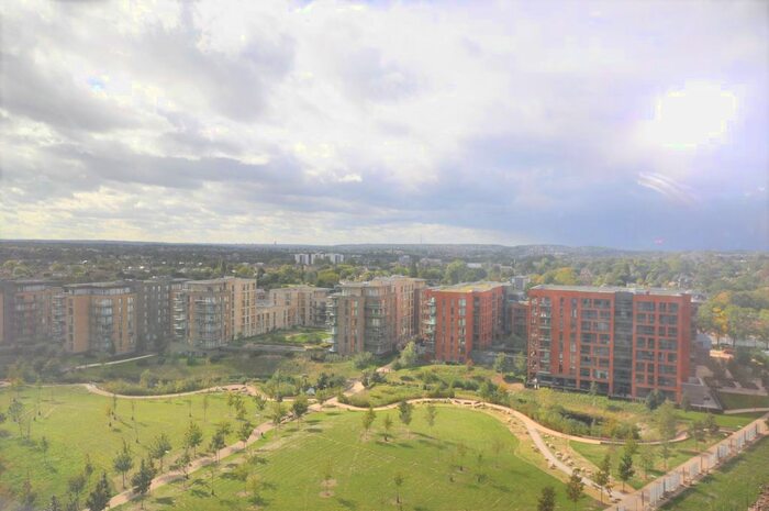 3 Bedroom Flat To Rent In Cottam House, Kidbrooke Village SE3