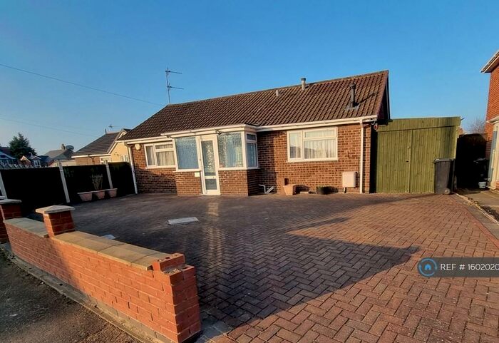 2 Bedroom Bungalow To Rent In Stancliff Road, Leicester, LE4
