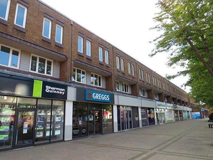 2 Bedroom Flat To Rent In Orton Goldhay, Peterborough, Cambridgeshire, PE2