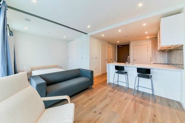 Studio To Rent In Clarendon, Wood Green, London N8