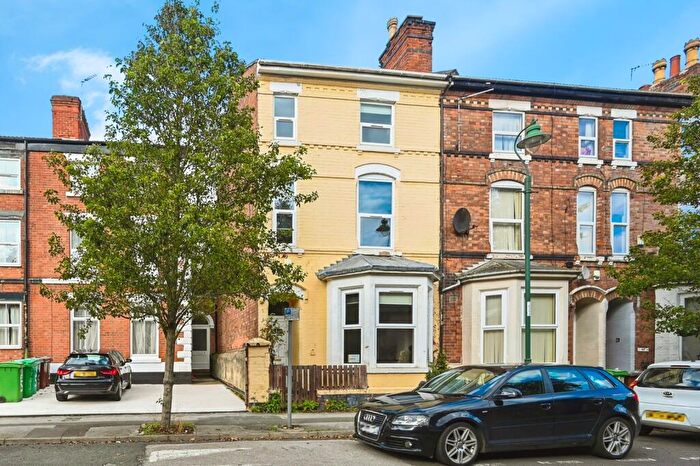 4 Bedroom End Of Terrace House For Sale In Colville Street, Nottingham, Nottinghamshire, NG1
