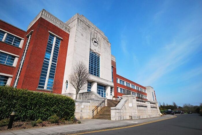 2 Bedroom Apartment To Rent In Wills Oval, Newcastle Upon Tyne, NE7