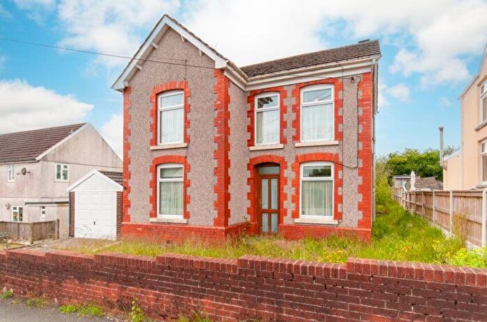 3 Bedroom Detached House For Sale In Station Road, Coelbren, Neath, SA10