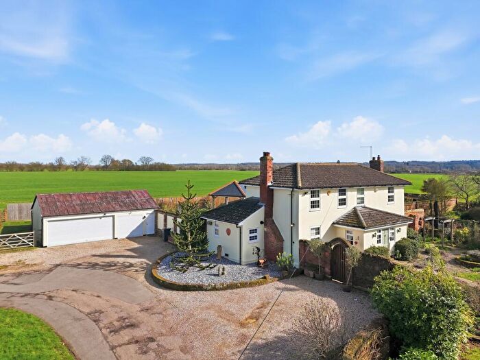 4 Bedroom Detached House For Sale In Oak Road, Rivenhall, CM8