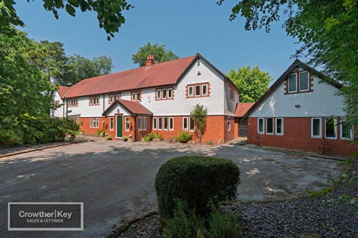 6 Bedroom Detached House For Sale In Bishops Lane, Buxton, SK17