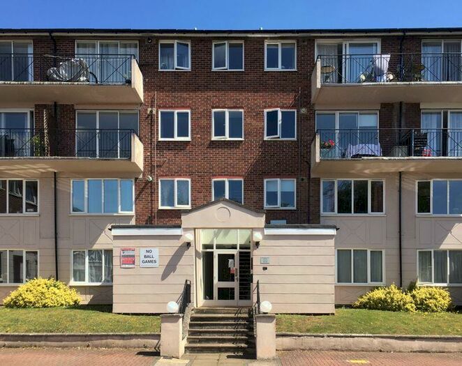 1 Bedroom Apartment To Rent In Lizmans Court, East Oxford, OX4
