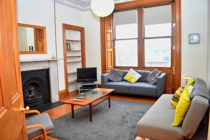 2 Bedroom Flat To Rent In Caledonian Place, Dalry, Edinburgh, EH11