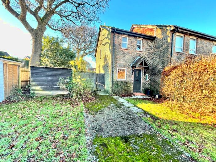 2 Bedroom Semi-Detached House To Rent In Spartina Drive, Lymington, Hampshire, SO41