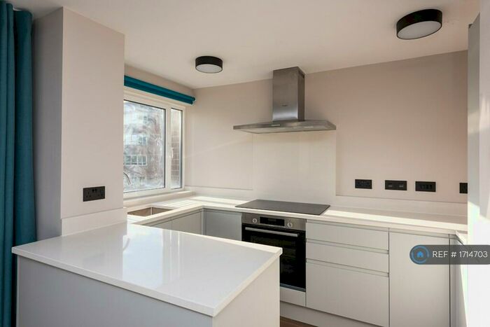 2 Bedroom Flat To Rent In Cromwell Road, Hove, BN3