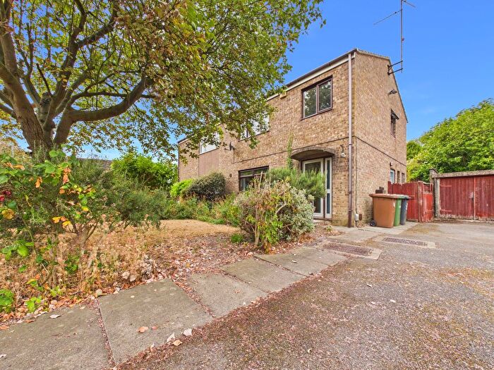 3 Bedroom Semi-Detached House For Sale In Deerleap, Bretton, PE3
