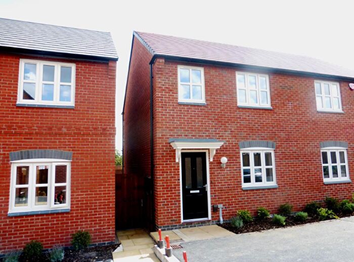3 Bedroom House To Rent In Bass Close, Linby, NG15