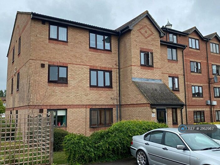 1 Bedroom Flat To Rent In Chestnut Road, Vange, Basildon, SS16