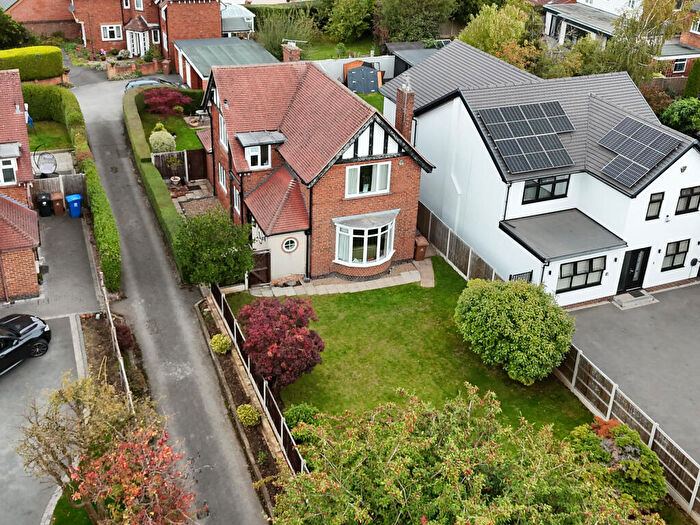 3 Bedroom Detached House For Sale In Burton Road, Littleover, DE23