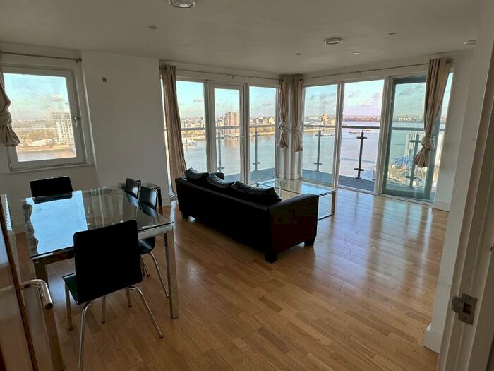 2 Bedroom Flat To Rent In Mast Quay, London, SE18