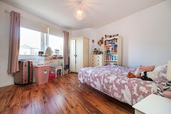 1 Bedroom Flat For Sale In John Street, Cullercoats, North Shields, NE30