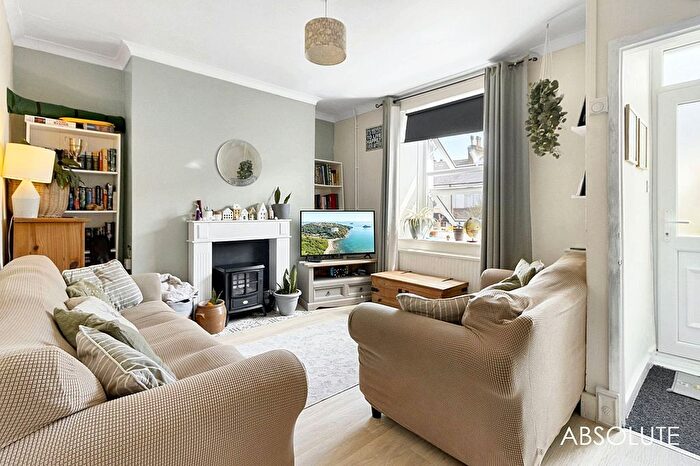 3 Bedroom Terraced House For Sale In Hartop Road, Torquay, TQ1