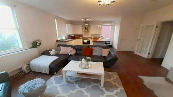 2 Bedroom Flat To Rent In Waldron Road, Harrow-On-The-Hill, Harrow, HA1