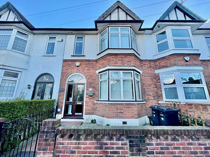4 Bedroom Terraced House To Rent In Waverley Road, South Woodford, E18