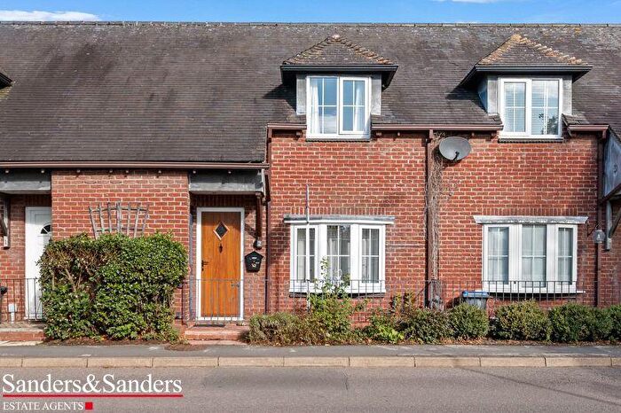 2 Bedroom Terraced House For Sale In Kinwarton Road, Alcester, B49