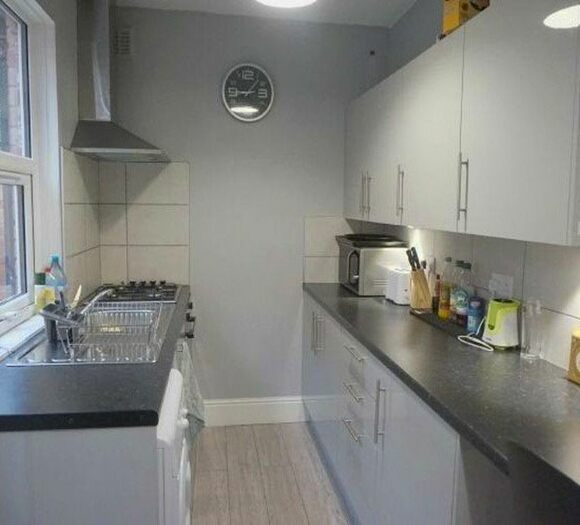 3 Bedroom Terraced House To Rent In Montague Road, Leicester, LE2