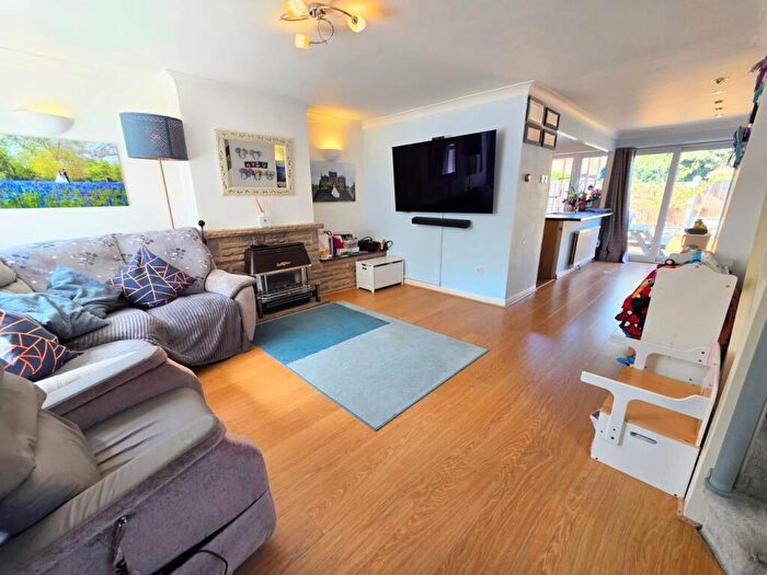3 Bedroom House For Sale In Mortimer Road, East Ham, E6